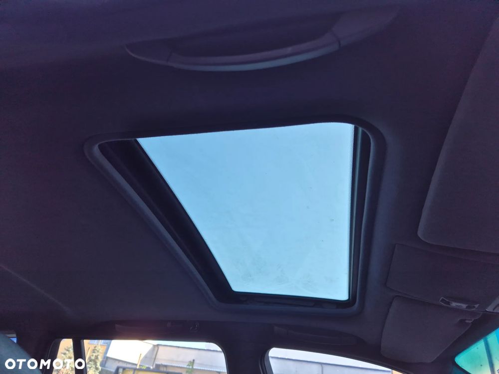 BMW Seria 3 320d - 11