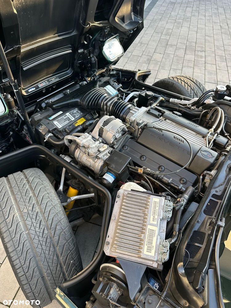 Chevrolet Corvette 5.7 - 12