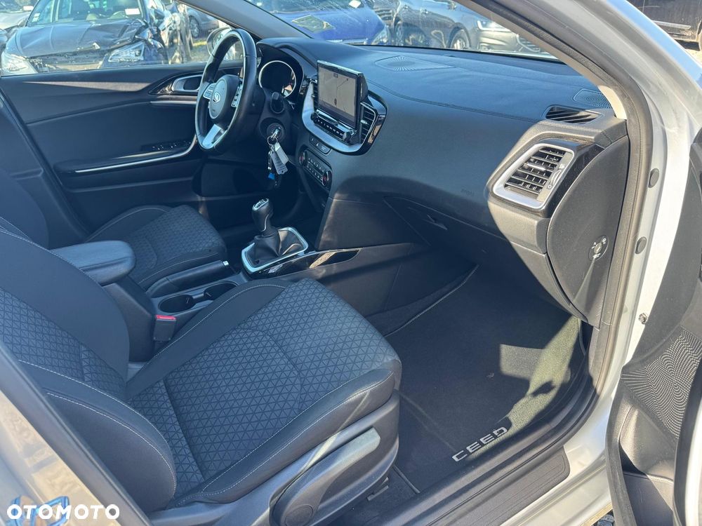 Kia Ceed 1.0 T-GDI 120 OPF Nightline Edition - 14