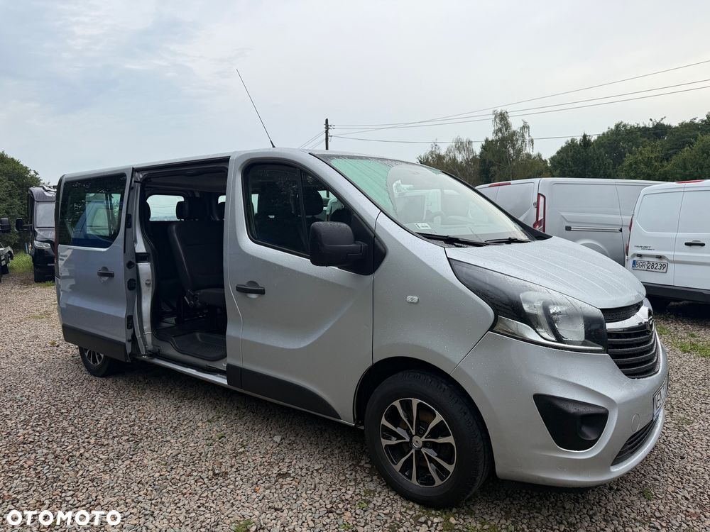 Opel Vivaro - 1