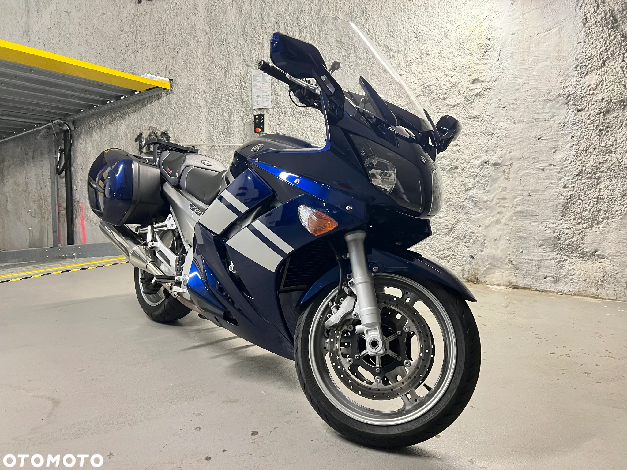 Yamaha FJR - 12