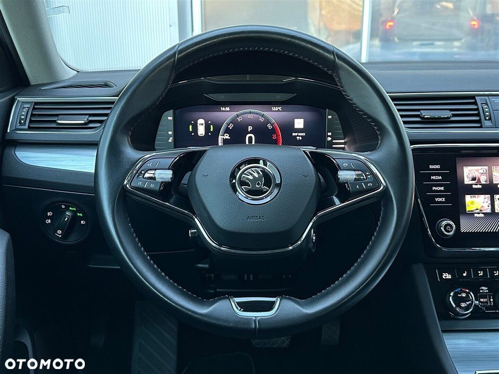 Skoda Superb 1.5 TSI Ambition DSG - 15