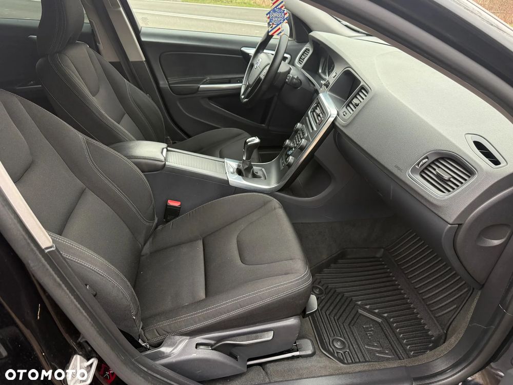 Volvo V60 - 25