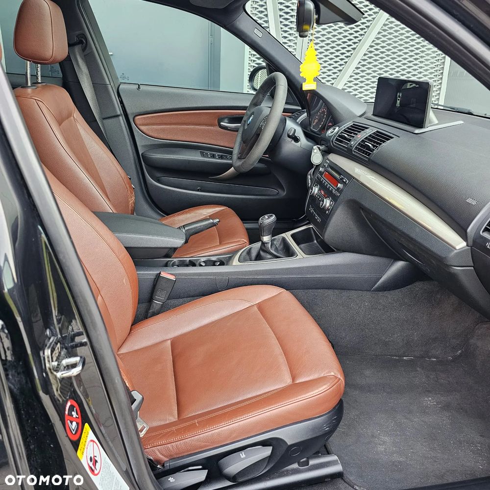BMW Seria 1 118i - 18
