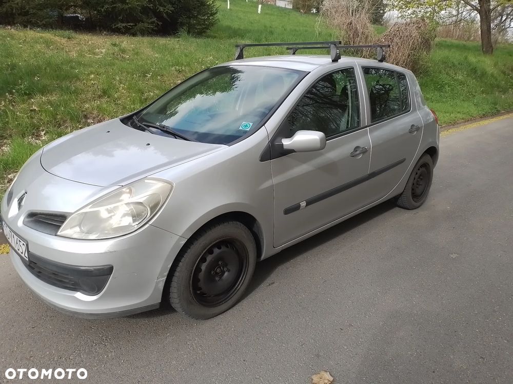 Renault Clio - 2