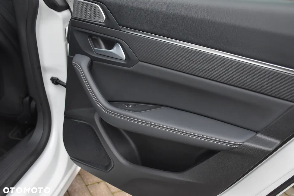 Peugeot 508 Plug-In Hybrid 225 e-EAT8 GT Pack - 32