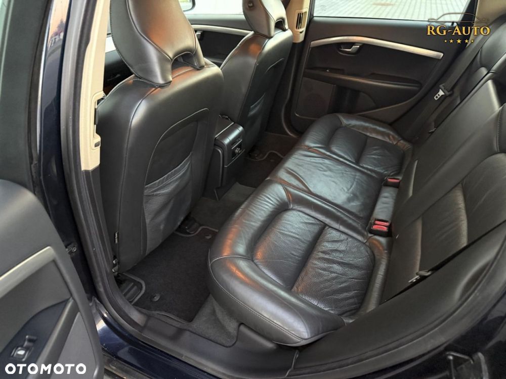 Volvo V70 - 34