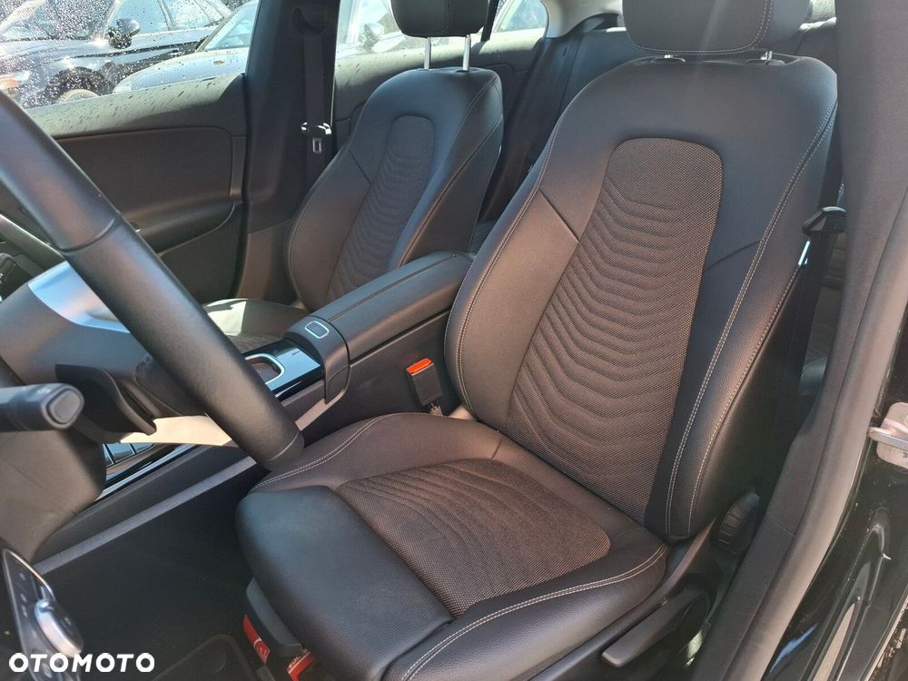 Mercedes-Benz CLA - 7