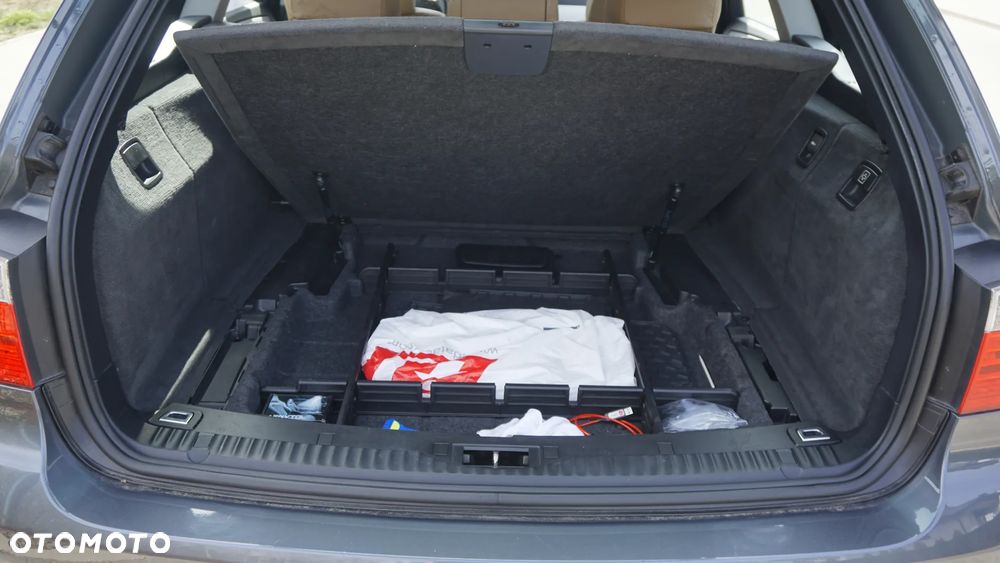 BMW Seria 5 520d - 36