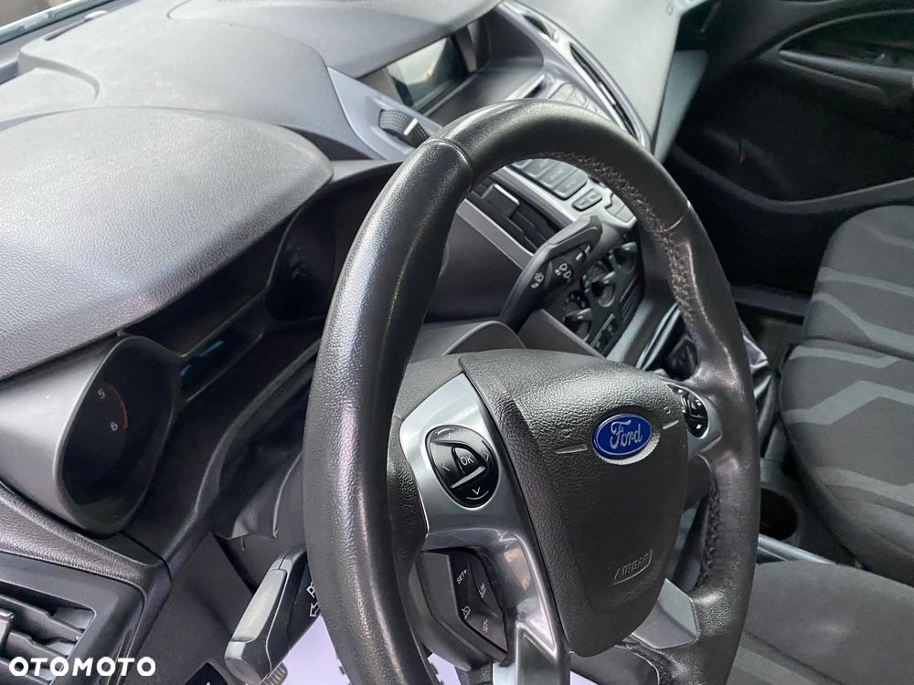 Ford Transit Connect - 15