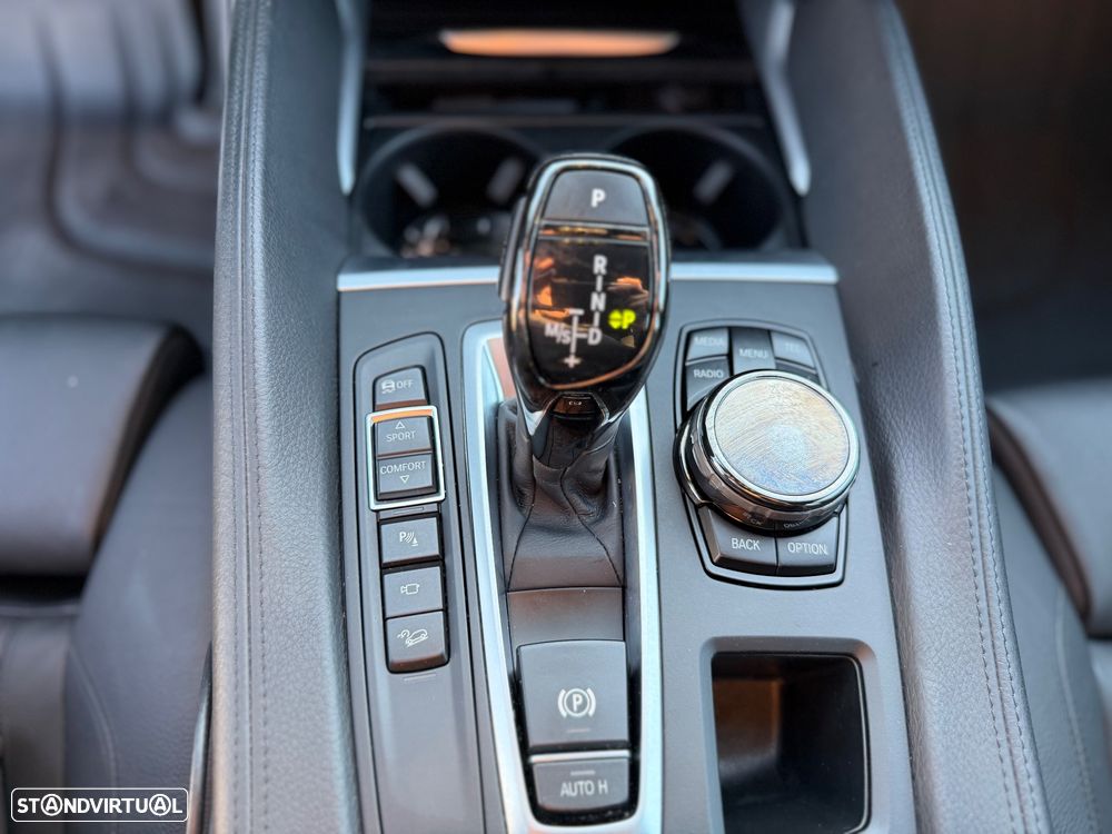 BMW X6 xDrive30d - 16