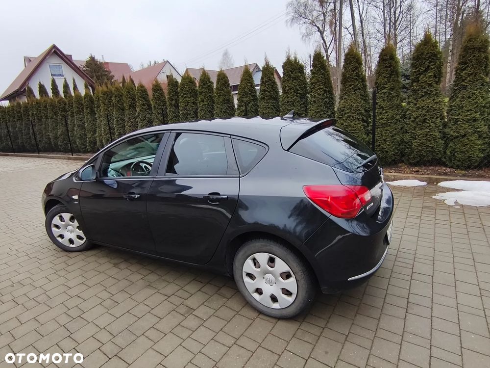 Opel Astra 1.7 CDTI DPF Exklusiv - 6