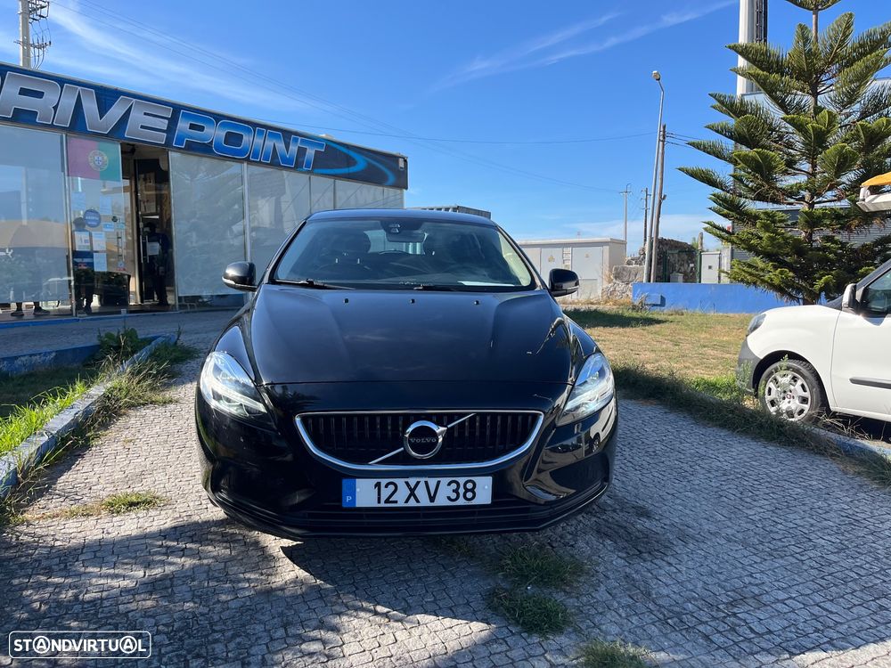 Volvo V40 2.0 D3 Momentum - 3