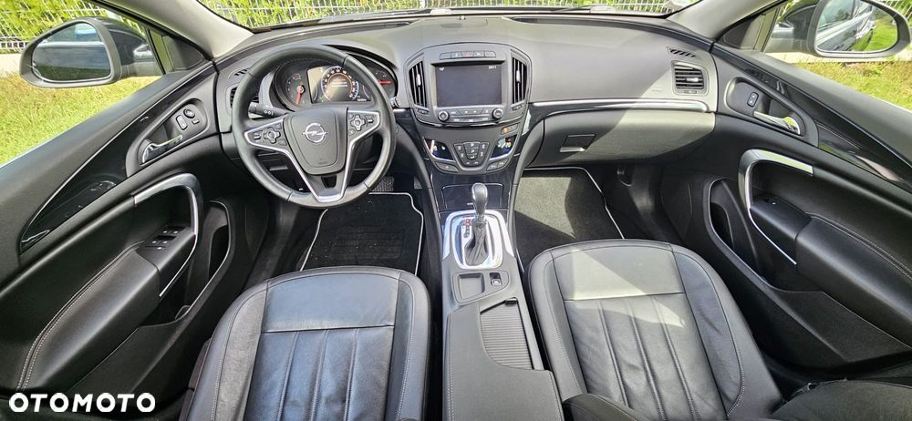 Opel Insignia - 16