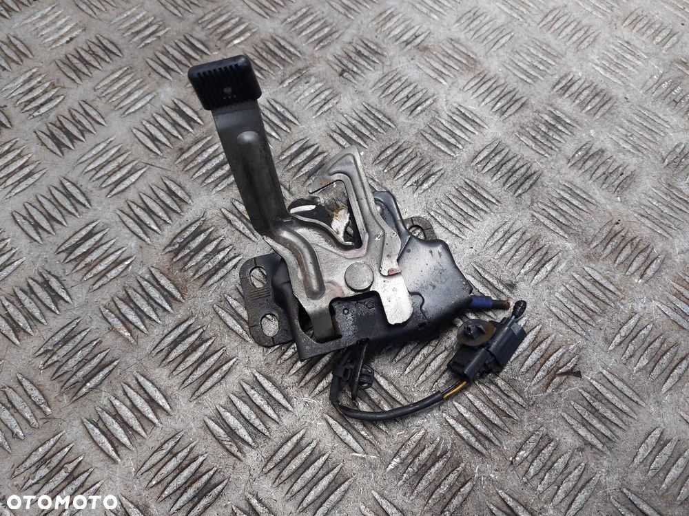 ZAMEK MASKI HONDA CR-V III - 1