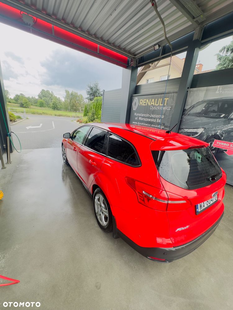 Ford Focus 1.5 TDCi SYNC Edition - 13