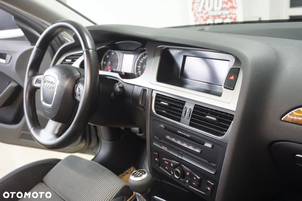 Audi A4 Avant 2.0 TDI - 24