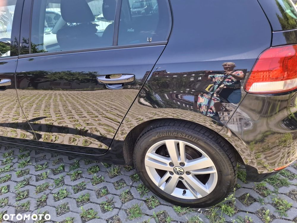 Volkswagen Golf 1.4 TSI MATCH - 11