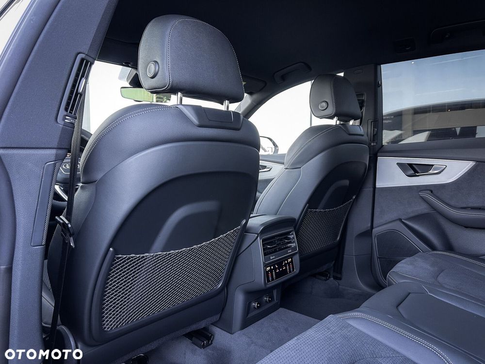 Audi Q8 - 38