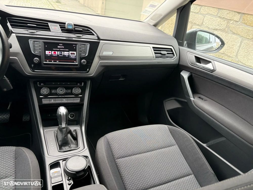 VW Touran 1.6 TDI Highline DSG - 15