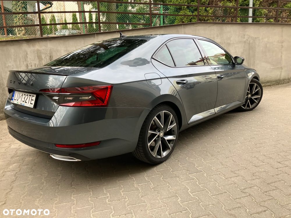 Skoda Superb 2.0 TDI SCR Sportline DSG - 7