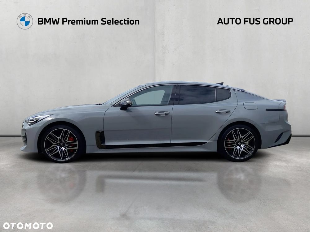 Kia Stinger - 2
