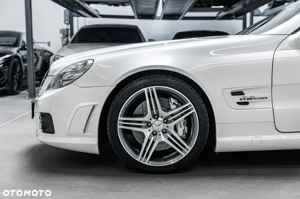 Mercedes-Benz SL 63 AMG SPEEDSHIFT MCT - 18