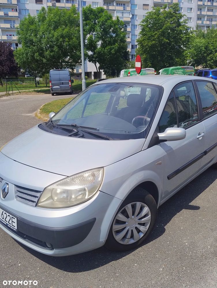 Renault Scenic - 1