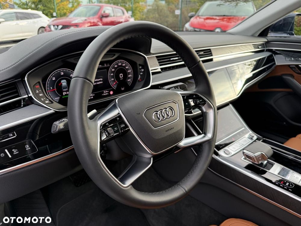 Audi A8 - 10