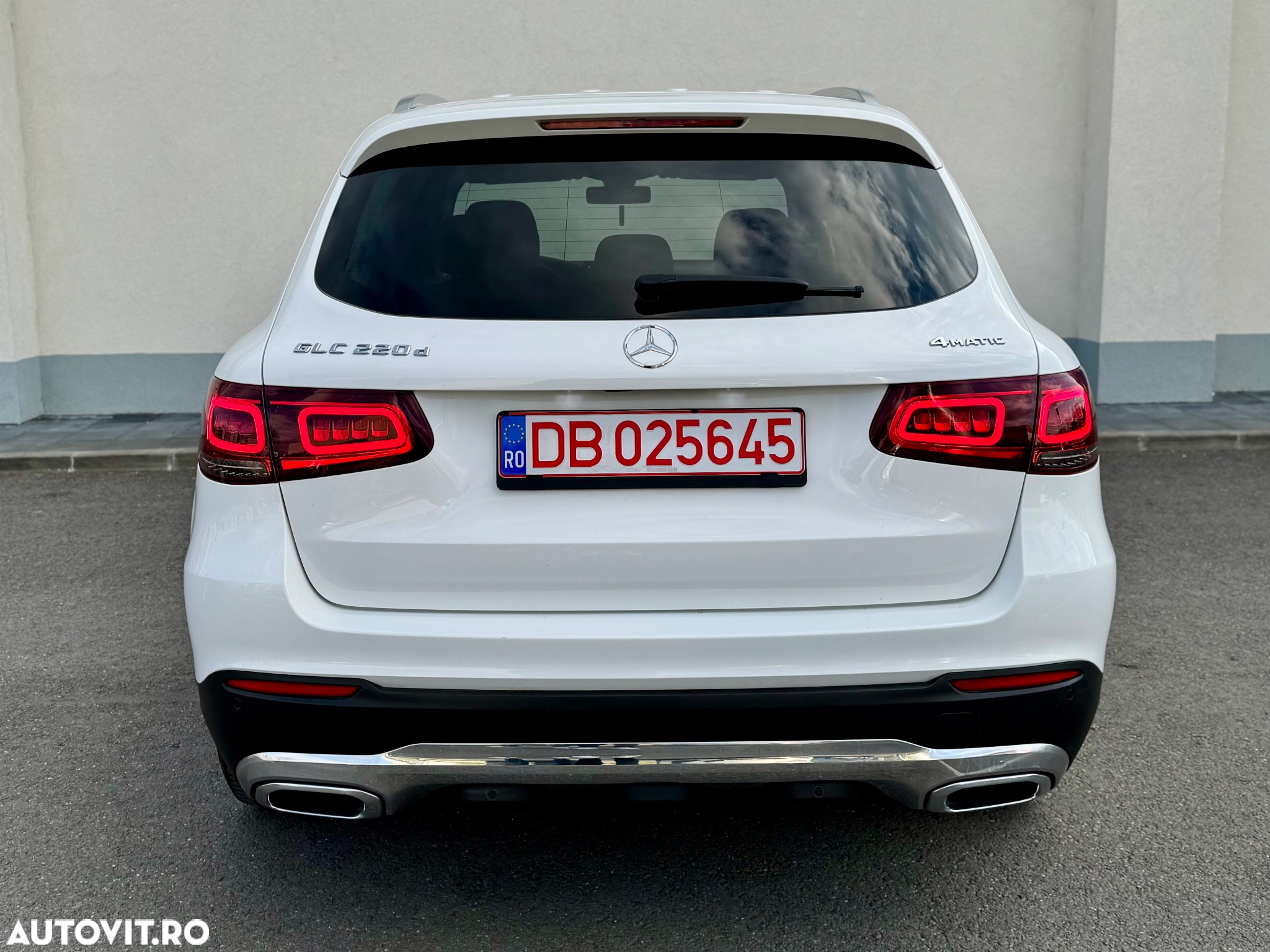 Mercedes-Benz GLC 220 d 4MATIC - 10