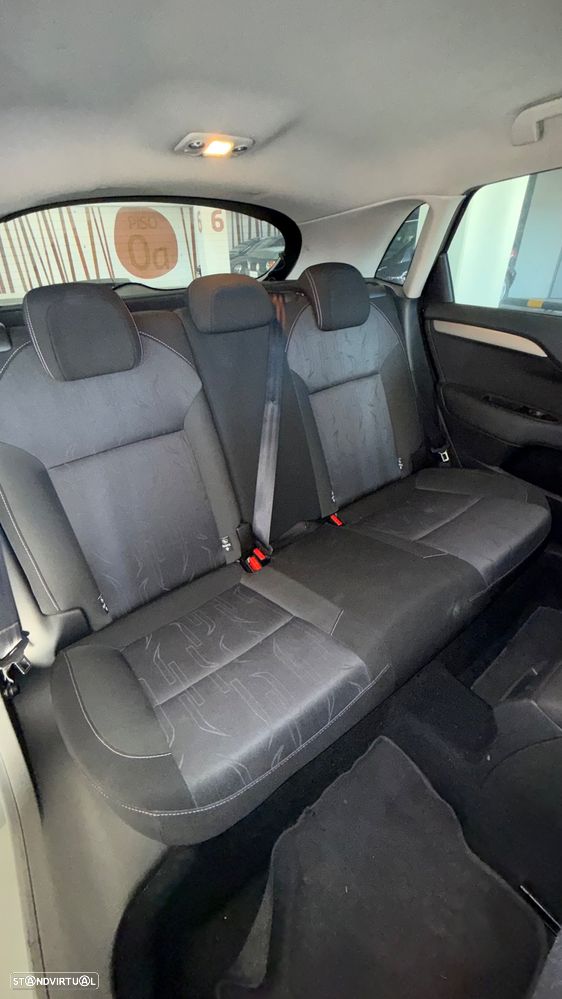 Citroën C4 1.6 HDi Exclusive J17 - 8