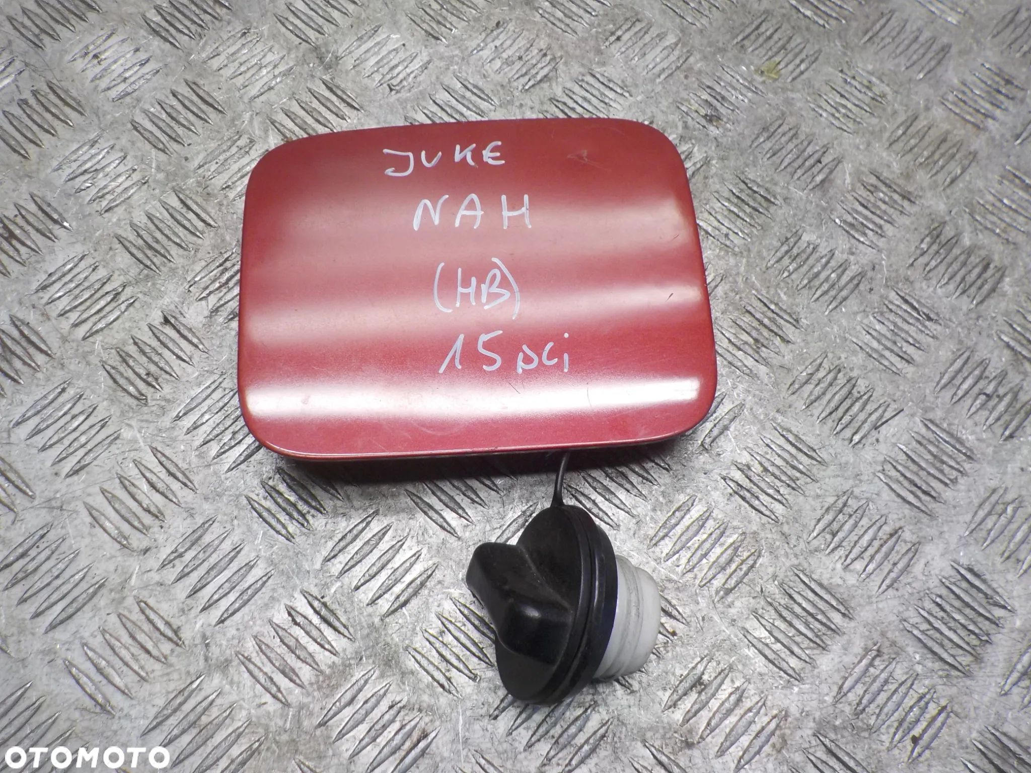NISSAN JUKE KLAPKA WLEWU PALIWA DIESEL KOLOR NAH - 1
