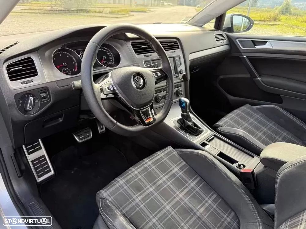 VW Golf 1.6 TDI BlueMotion DSG Cup - 13