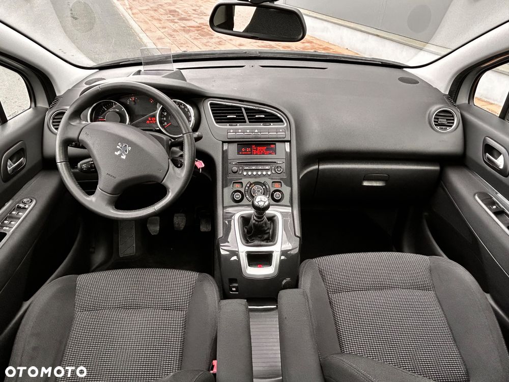 Peugeot 5008 HDI FAP 150 Family Plus - 7