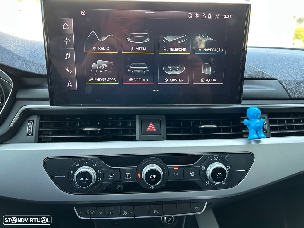 Audi A4 Avant 2.0 TDI Multitronic Advance - 23