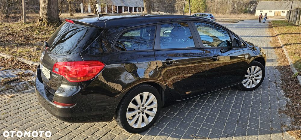 Opel Astra 1.4 Turbo 150 Jahre - 15
