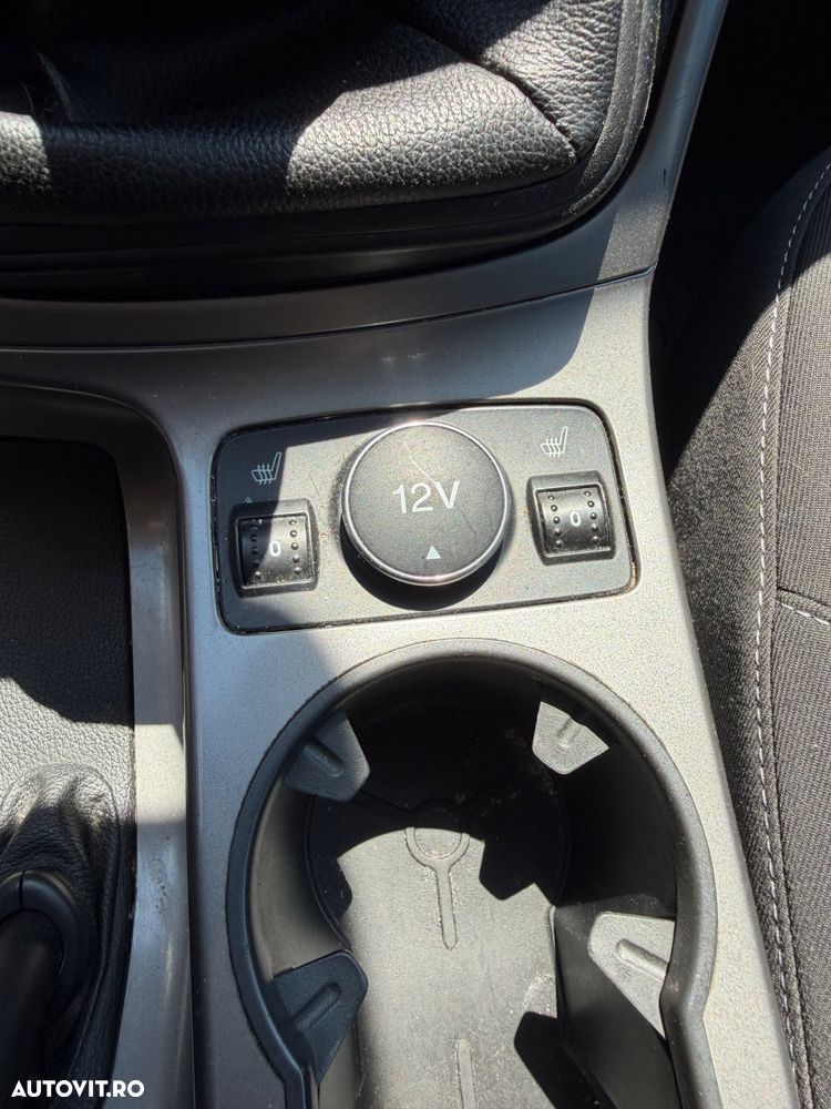 Ford Kuga - 15