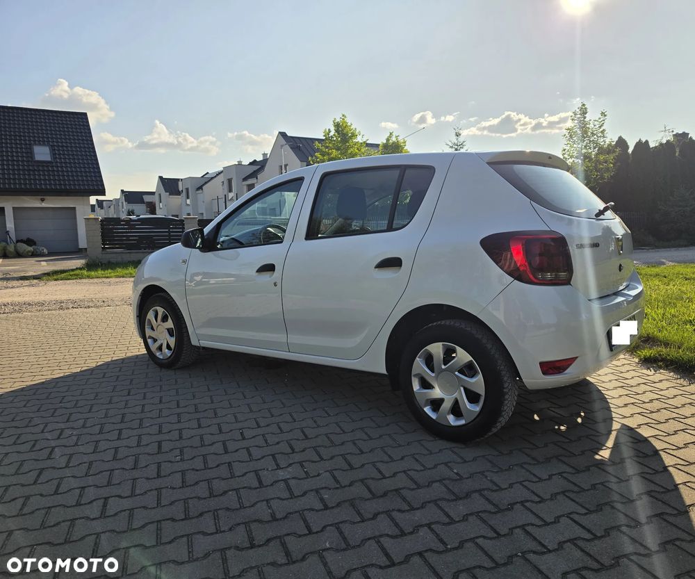 Dacia Sandero 1.2 16V 75 Essentiel - 14
