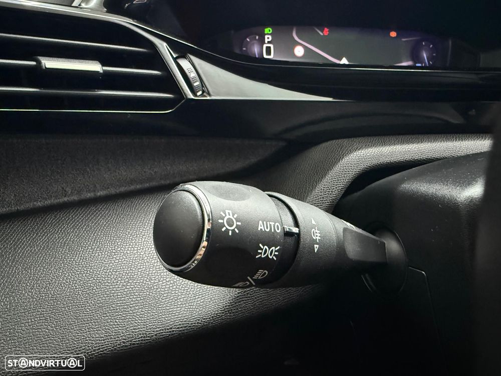 Peugeot 308 1.5 BlueHDi Allure Pack EAT8 - 29