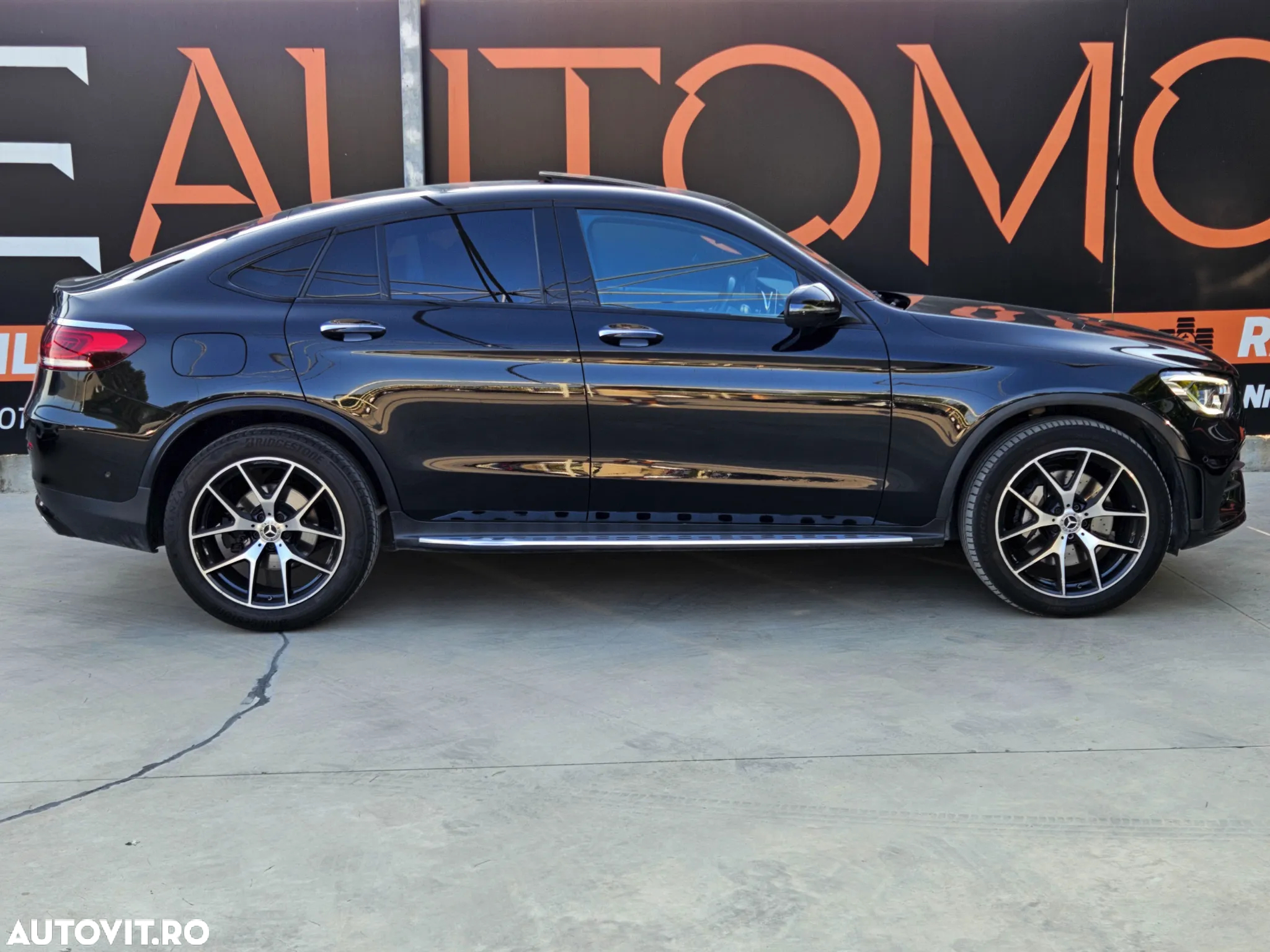 Mercedes-Benz GLC 300 e 4MATIC - 8