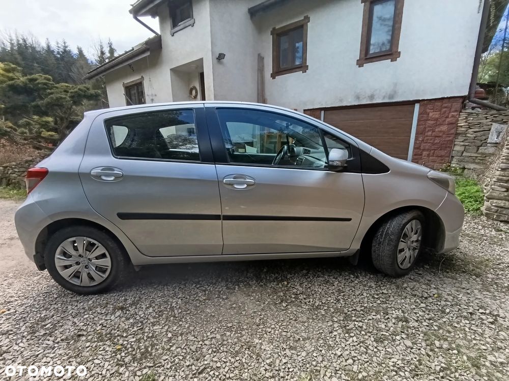 Toyota Yaris 1.4 D-4D Active - 6