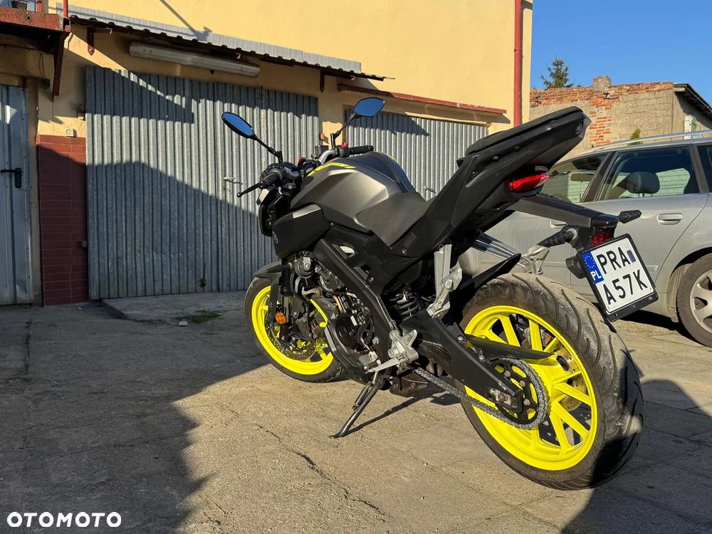 Yamaha MT - 4