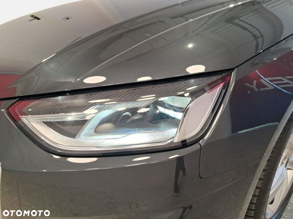 Audi A4 Limousine - 10