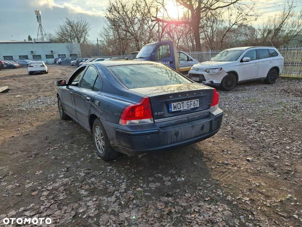 Volvo S60 2.4 Momentum - 7