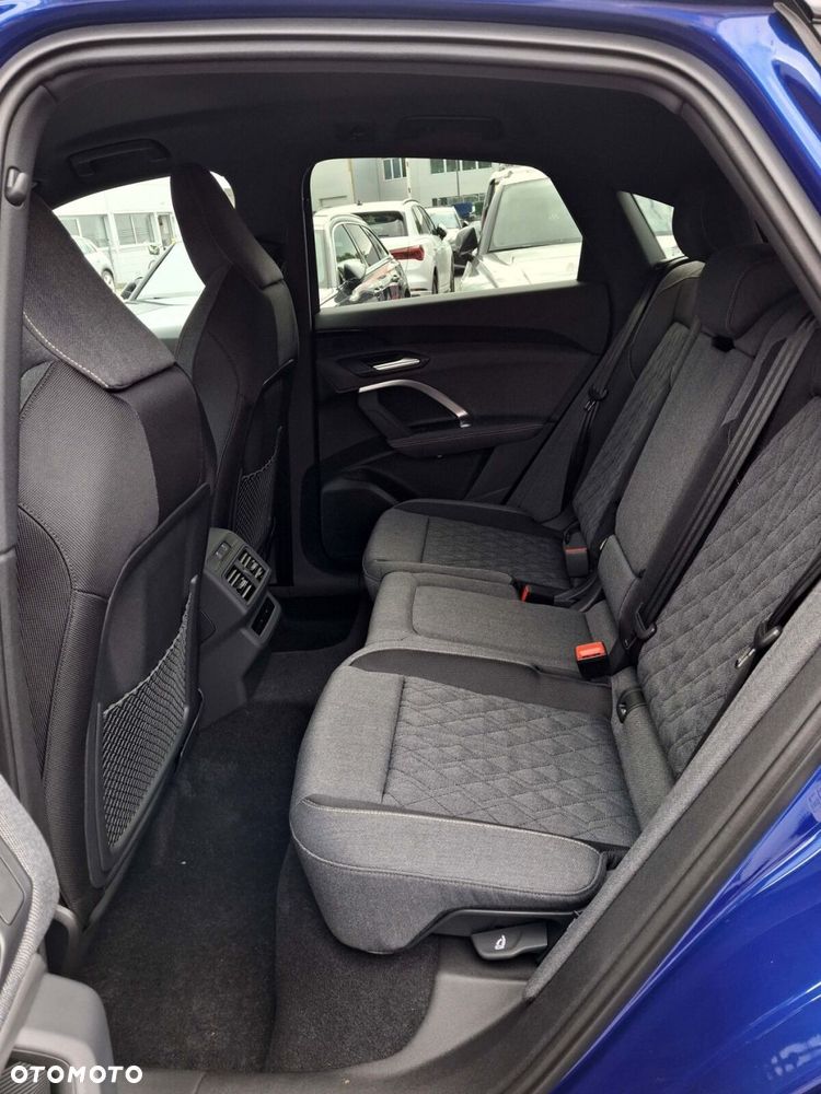 Audi Q5 Sportback - 13