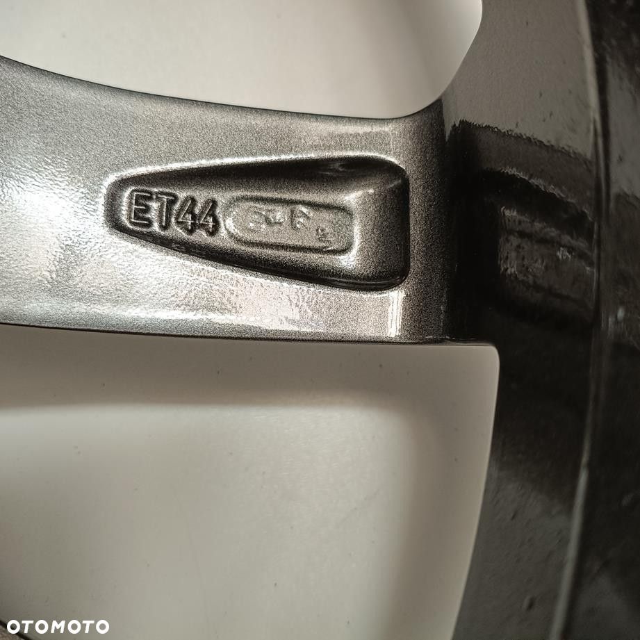 Alufelga 5x114,3 19 Maserati Levante 670044699 (F8444) - 8