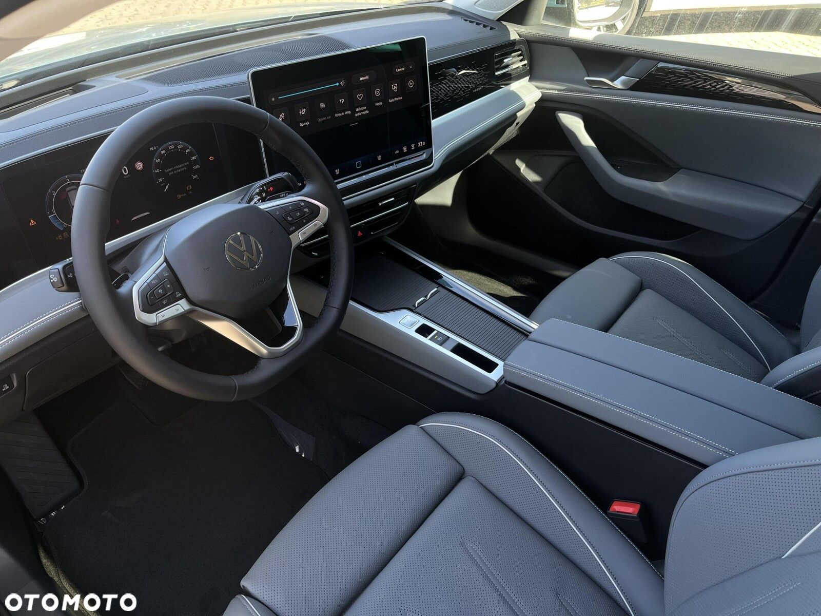 Volkswagen Passat 2.0 TDI SCR Elegance DSG - 20