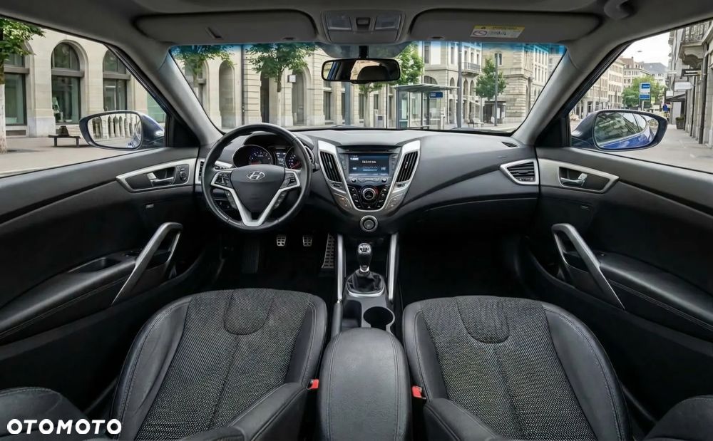 Hyundai Veloster - 7