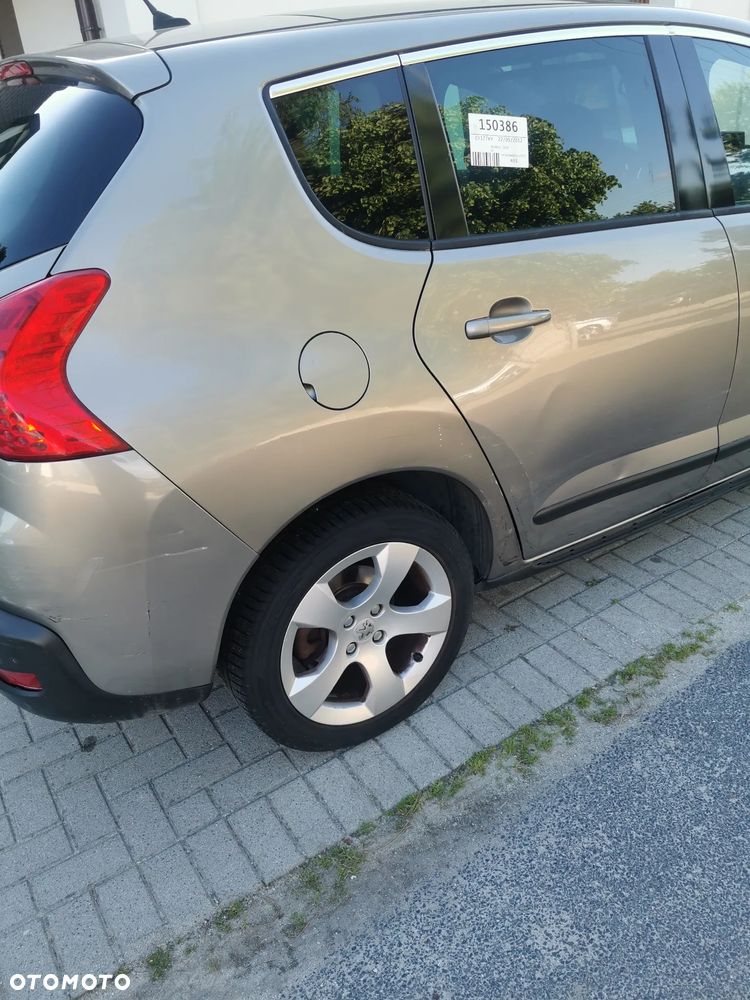 Peugeot 3008 1.6 HDi Premium - 16