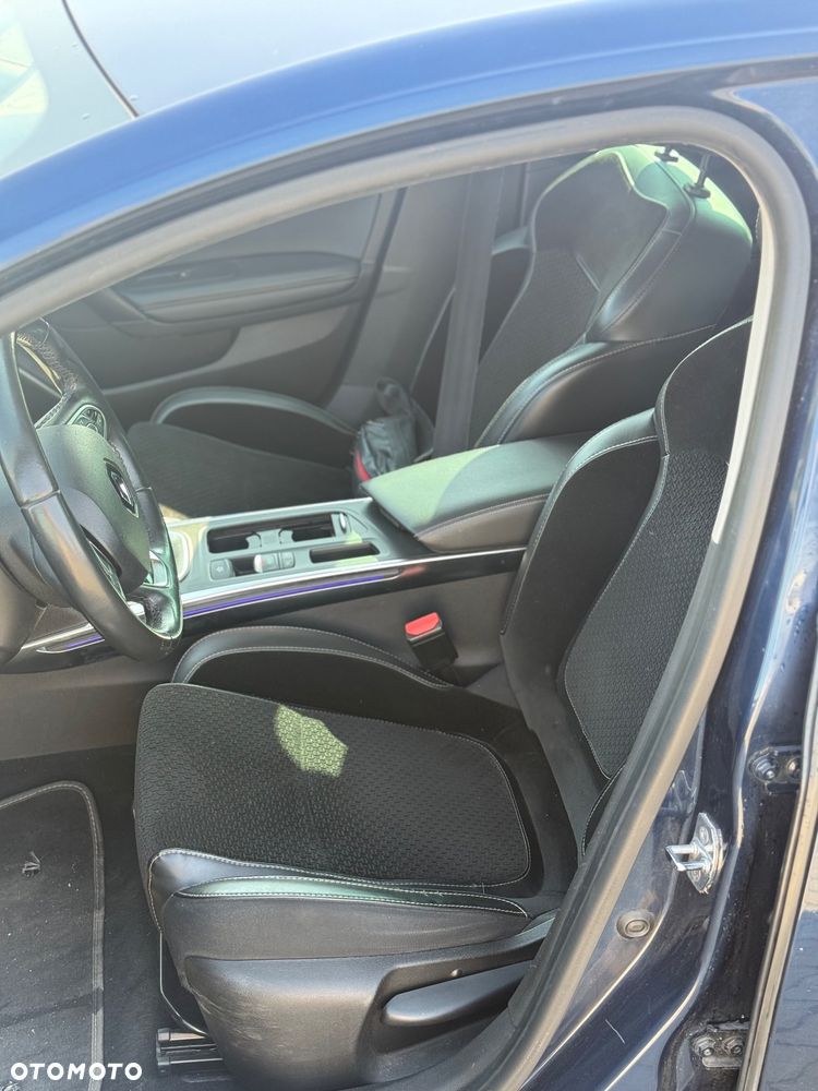 Renault Megane ENERGY TCe 130 EDC LIMITED - 12